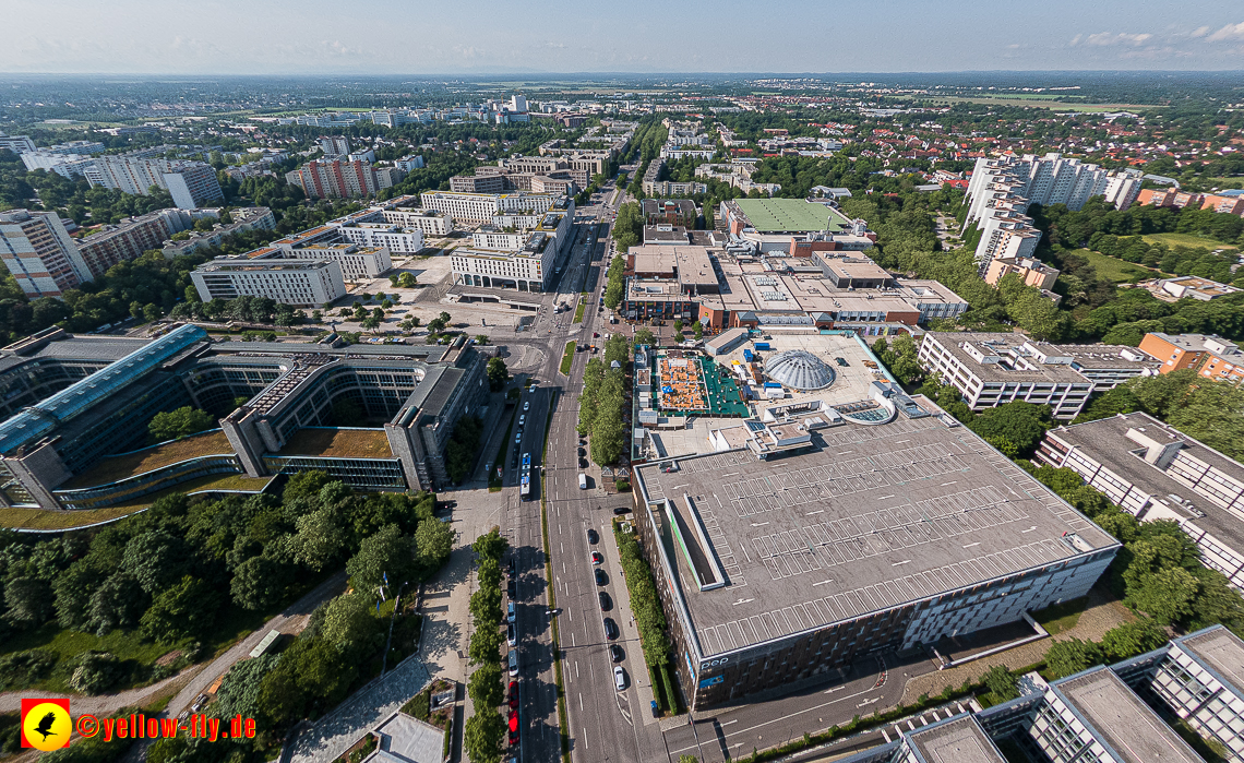 07.06.2023 - Neuperlachs neue Mitte mit PEP, Perlach Plaza, Share, Allianzversicherung und Wohnring